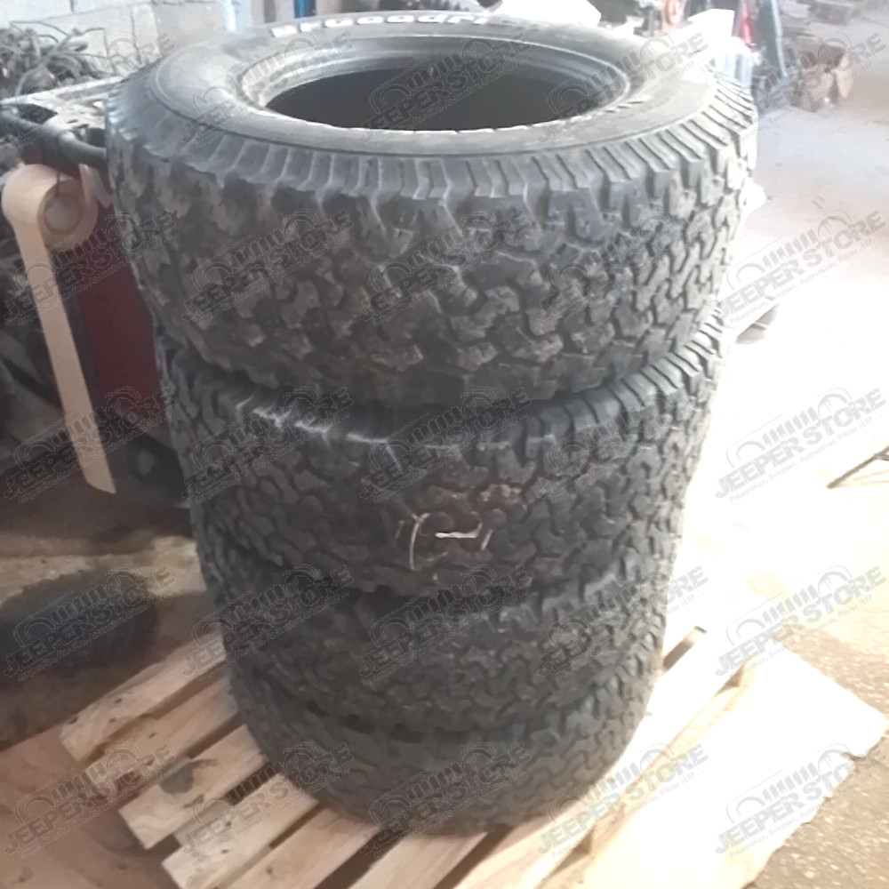 Occasion : Lot de 4 pneus BF Goodrich all terrain KO 285/70R17 / usure : 50% 