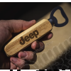 Goodies : Ouvre bouteille Jeep en bois